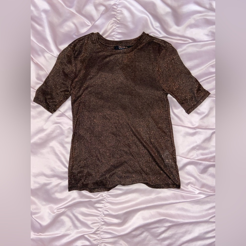 Brown short sleeved top with gold glitter - Picture 1 of 4